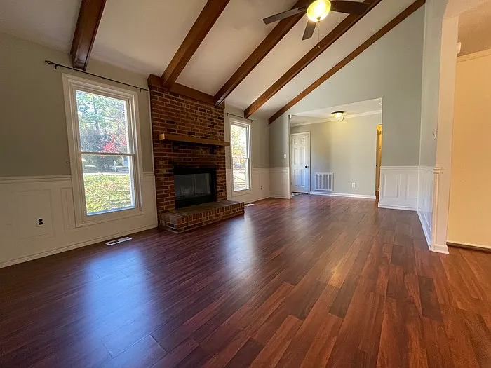 200 Glen Bonnie Ln — Photo 16