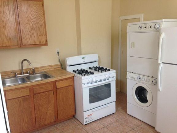 4th image of 2608 Valence St #2608