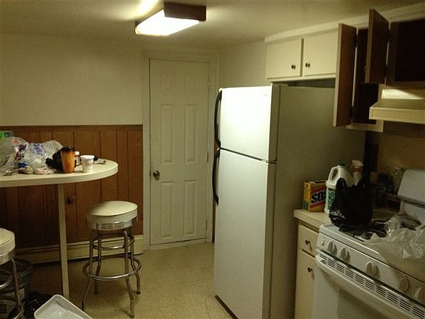 1st image of 162 Village Ave