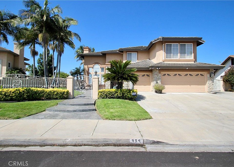 1st image of 728 Del Corro Pl