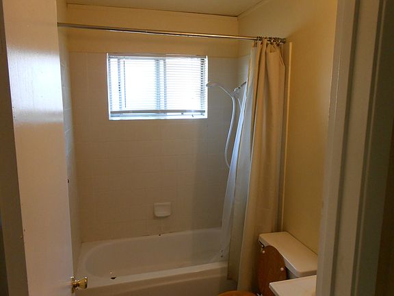 5th image of 9066 Montoya St APT 4