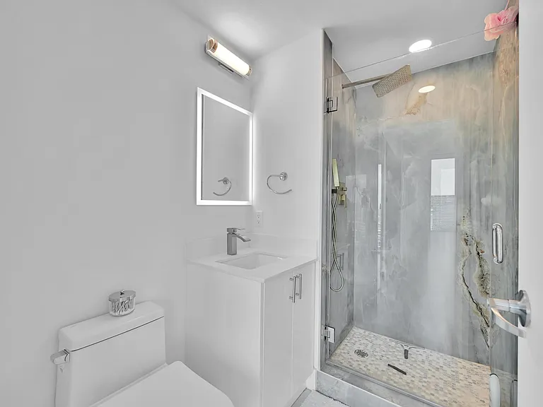 60 SW 13th St #4013 — Photo 28