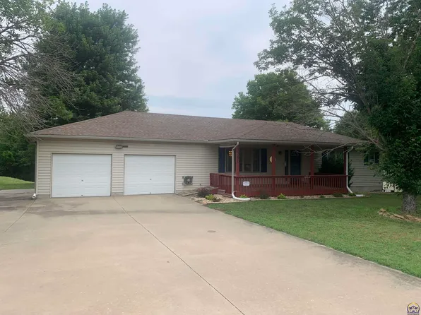 3390 Becker Ave, Meriden, KS 66512