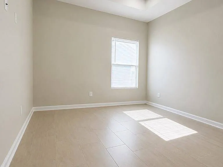 3730 Avenida Residencial — Photo 10