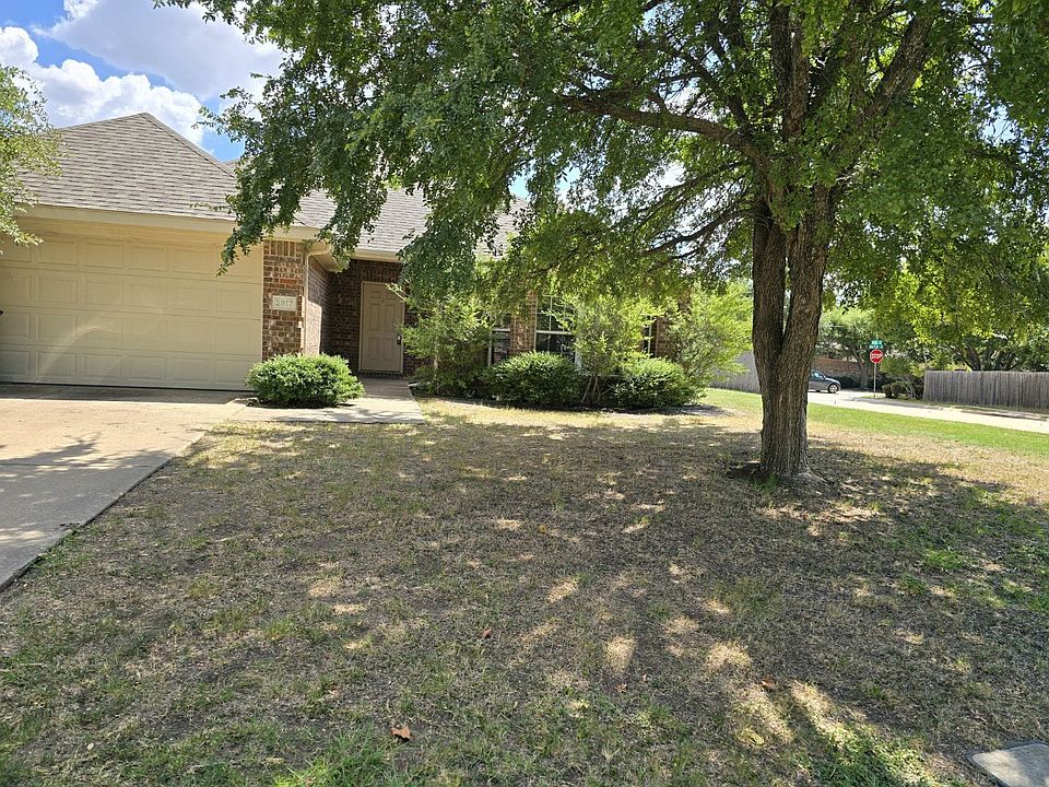 1st image of 2817 Gabriel Dr