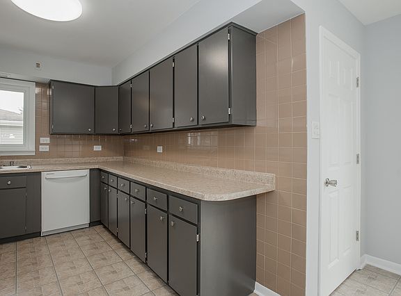 5th image of 618 N Lincoln Ave