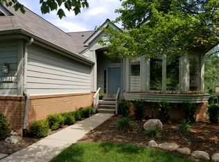 17166 Lake View Cir #35, Northville, MI