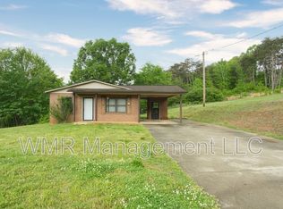 31 Hayden Burke Ln, Taylorsville, NC 28681