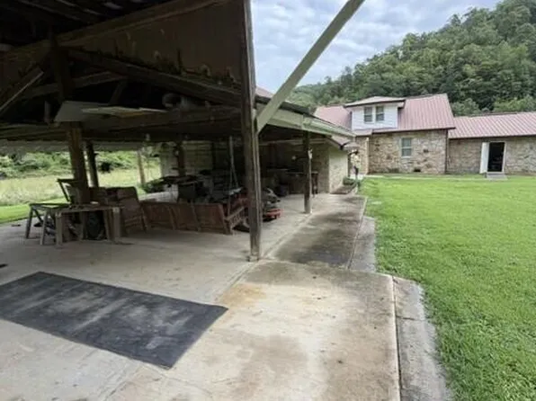 91-91 Mudlick Br, Prestonsburg, KY 41653