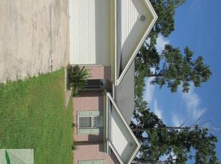 8 Waterstone Cir, Savannah, GA 31405