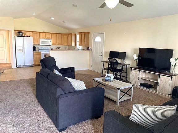 4th image of 3208 Poplar Dr SW