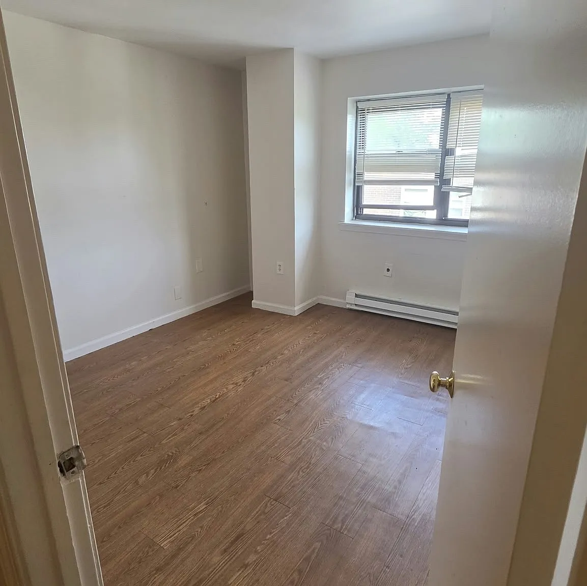 2 bed, 875 sqft, $1,799 — Photo 3