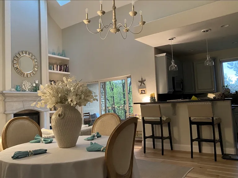 11 Monroe St #203 — Photo 11