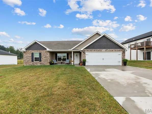 3829 Silverton Cir, Cape Girardeau, MO 63701