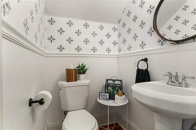 3213 Annunciation St — Photo 10