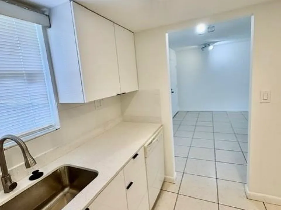 9351 Fontainebleau Blvd #107