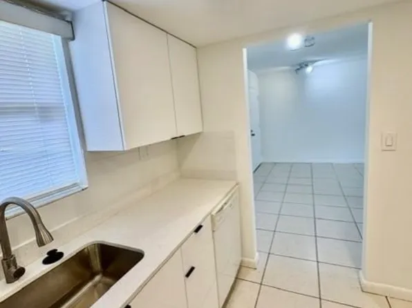 9351 Fontainebleau Blvd, Miami, FL