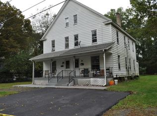 1118 Greenway Ave, Stroudsburg, PA 18360