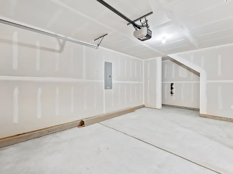 5150 Hyrule Dr — Photo 17