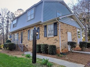 5822 Idlebrook Dr, Charlotte, NC 28212