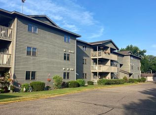 930 Lyn Way APT 203, Hastings, MN 55033