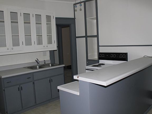 5th image of 4324 S 21st St