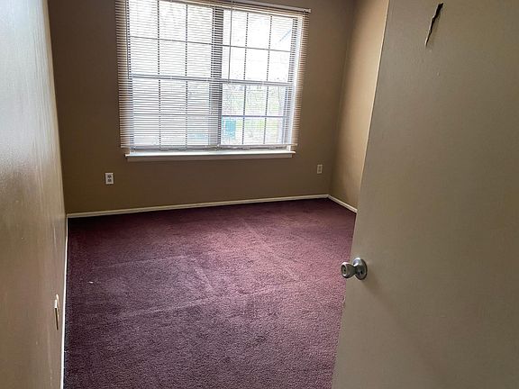 4th image of 112 Sussex Pl #112