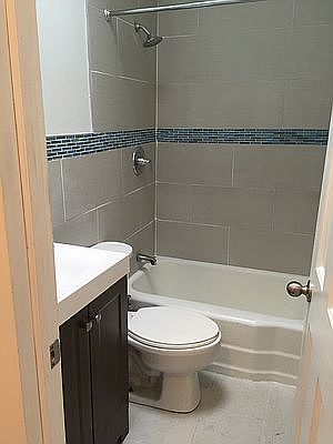 5th image of 7617 Myrtle Ave #2