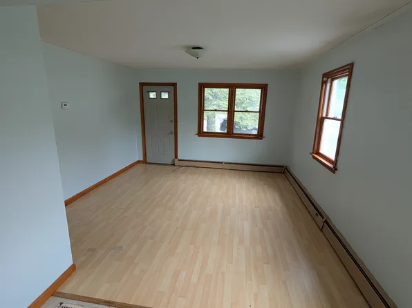 165 Stillwater Ave, Bangor, ME 04401