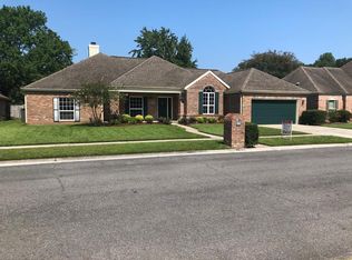 102 Berkshire Ln, Lafayette, LA 70508