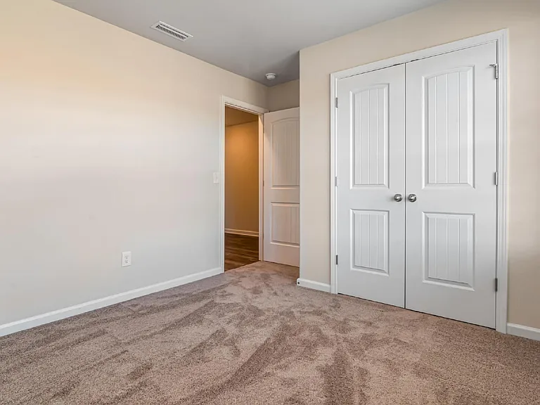 2203 Lagganmore Dr — Photo 4