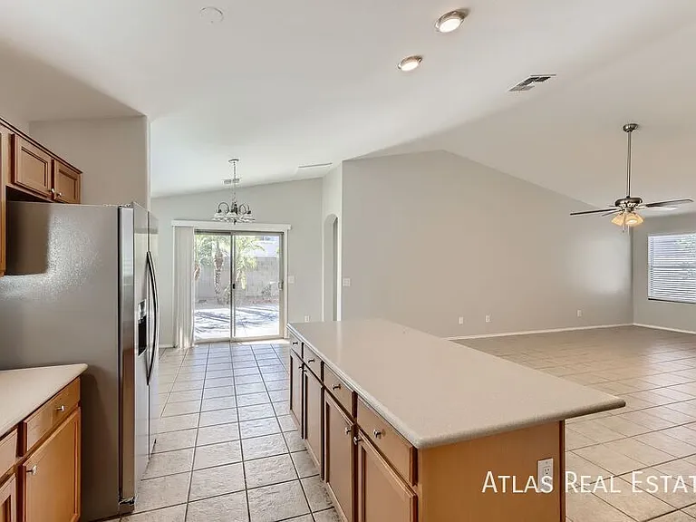 13917 W Country Gables Dr — Photo 4