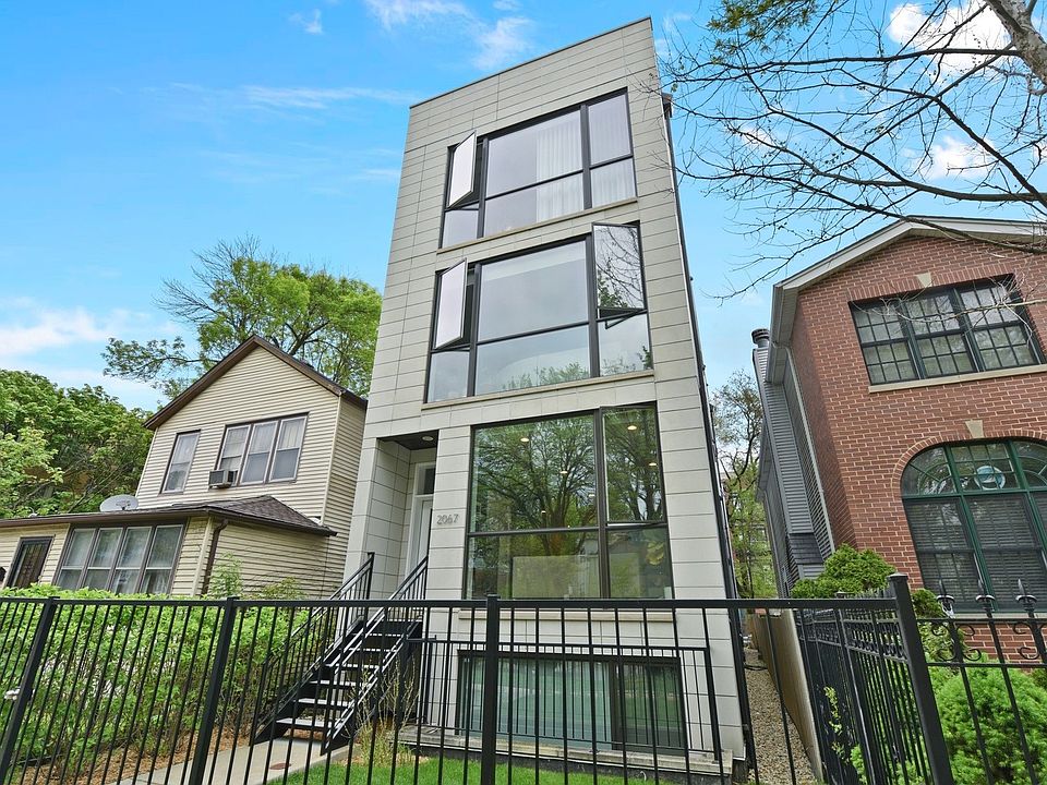 1st image of 2067 N Mozart St #2