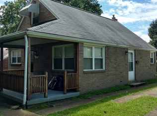 711 Macfarlane Dr, Pittsburgh, PA 15235