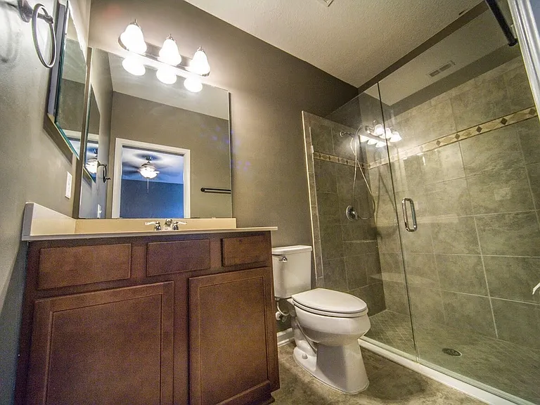 11733 Lake Bend Cir — Photo 13