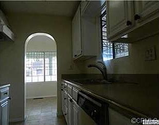 5th image of 1412 W 106th St