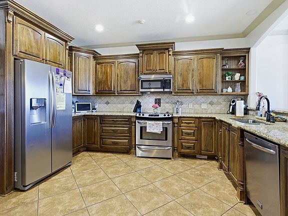 5th image of 2437 W Coffey Pines Rd