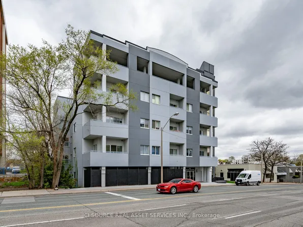 600 Eglinton Ave E #308, Toronto, ON M4P 1P3