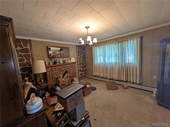 5th image of 9 E Pine St