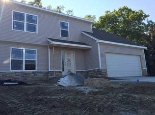 7557 Willow Pointe Dr, Temperance, MI 48182