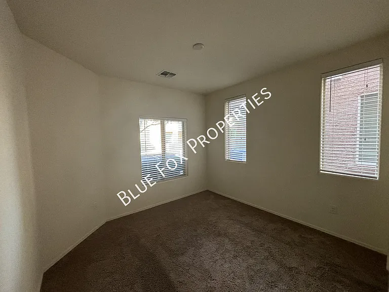 4170 N Thurston Ln #101 — Photo 9
