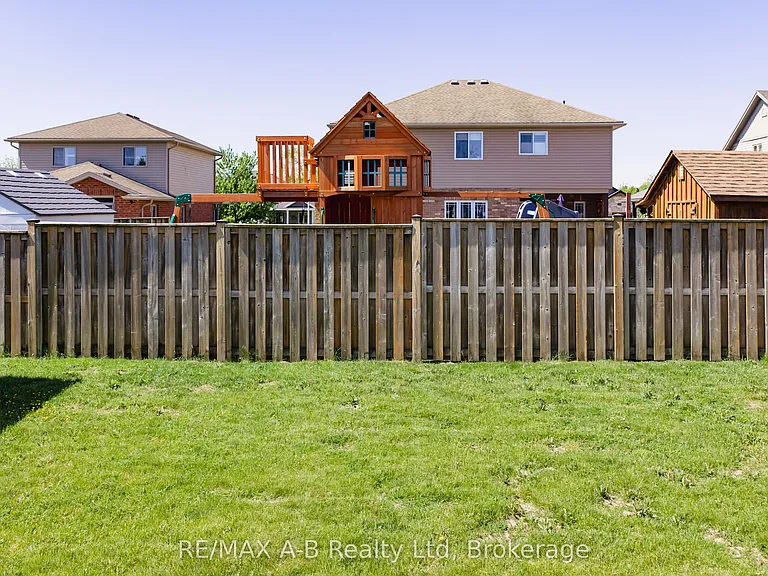 70 Kenton St — Photo 40
