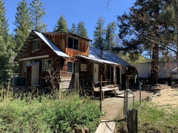 360 Whispering Pines Dr, Hayfork, CA 96041