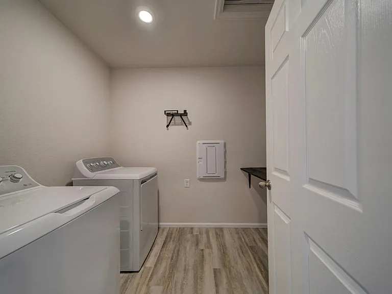 8262 Buffalo Horn Dr — Photo 26