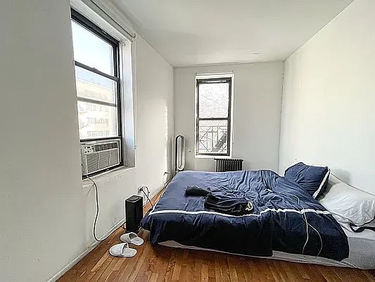 4th image of 18 King St #20