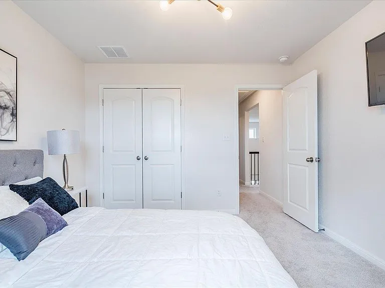 4513 Lucabella Ln — Photo 29