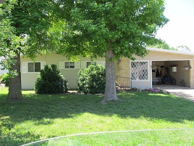 1st image of 625 N Poplar St