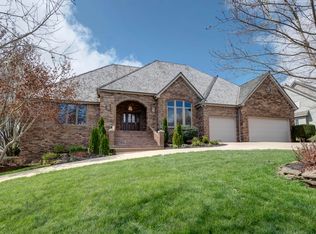 2052 E Nottingham St, Springfield, MO 65804