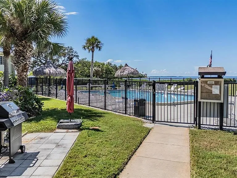 621 Windrush Bay Dr #621 — Photo 49