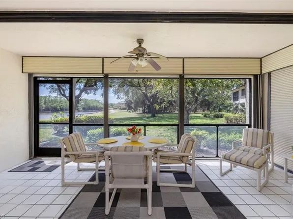 536 Lake Louise CIR #B102, NAPLES, FL 34110